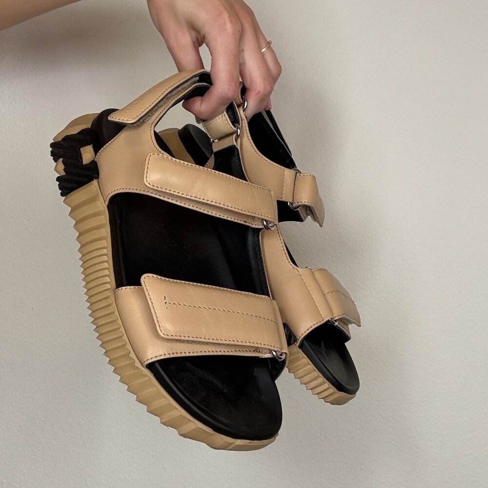 Hermes Beige Leather Sandals
